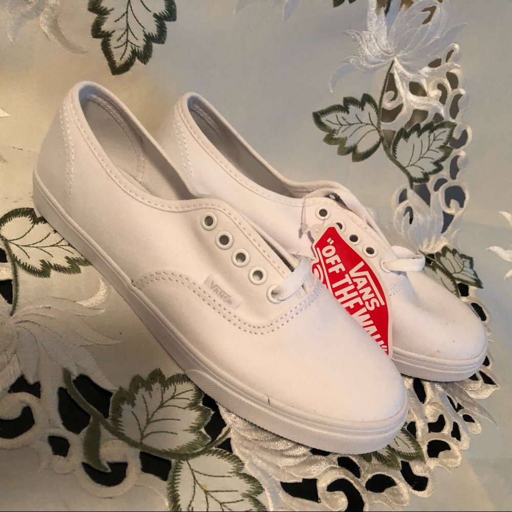 Vans Authentic Lo Pro True White women size 6.5